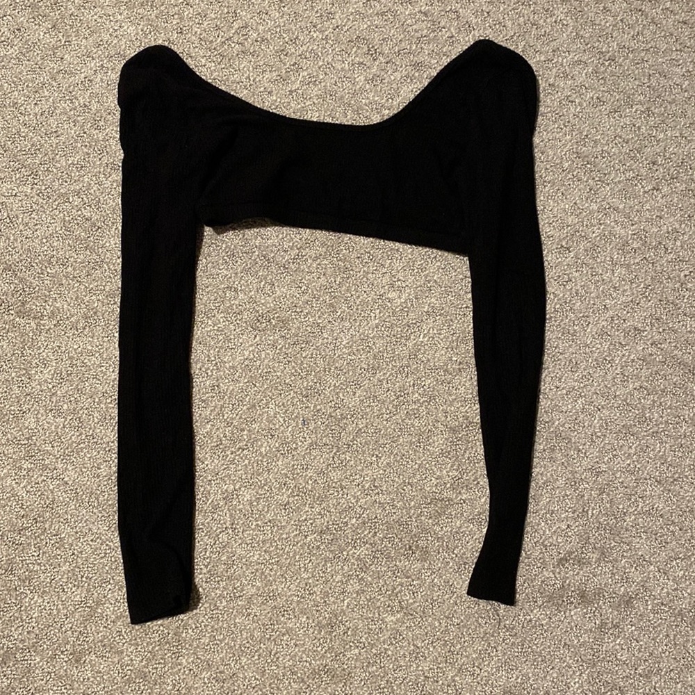 Edikted crop long sleeve top